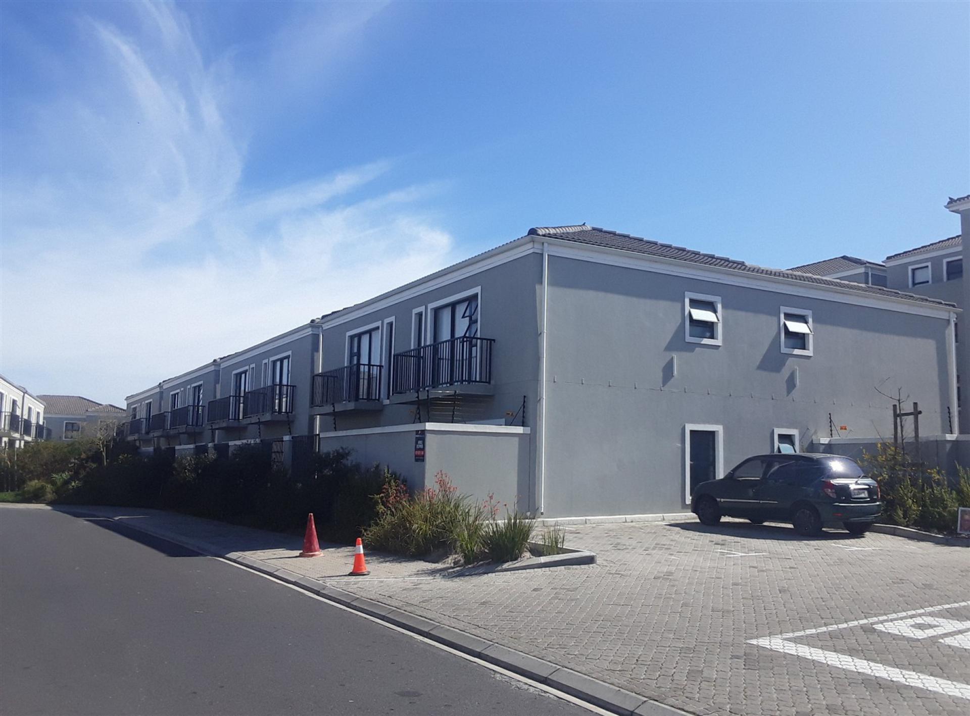 Front View of property in Parklands