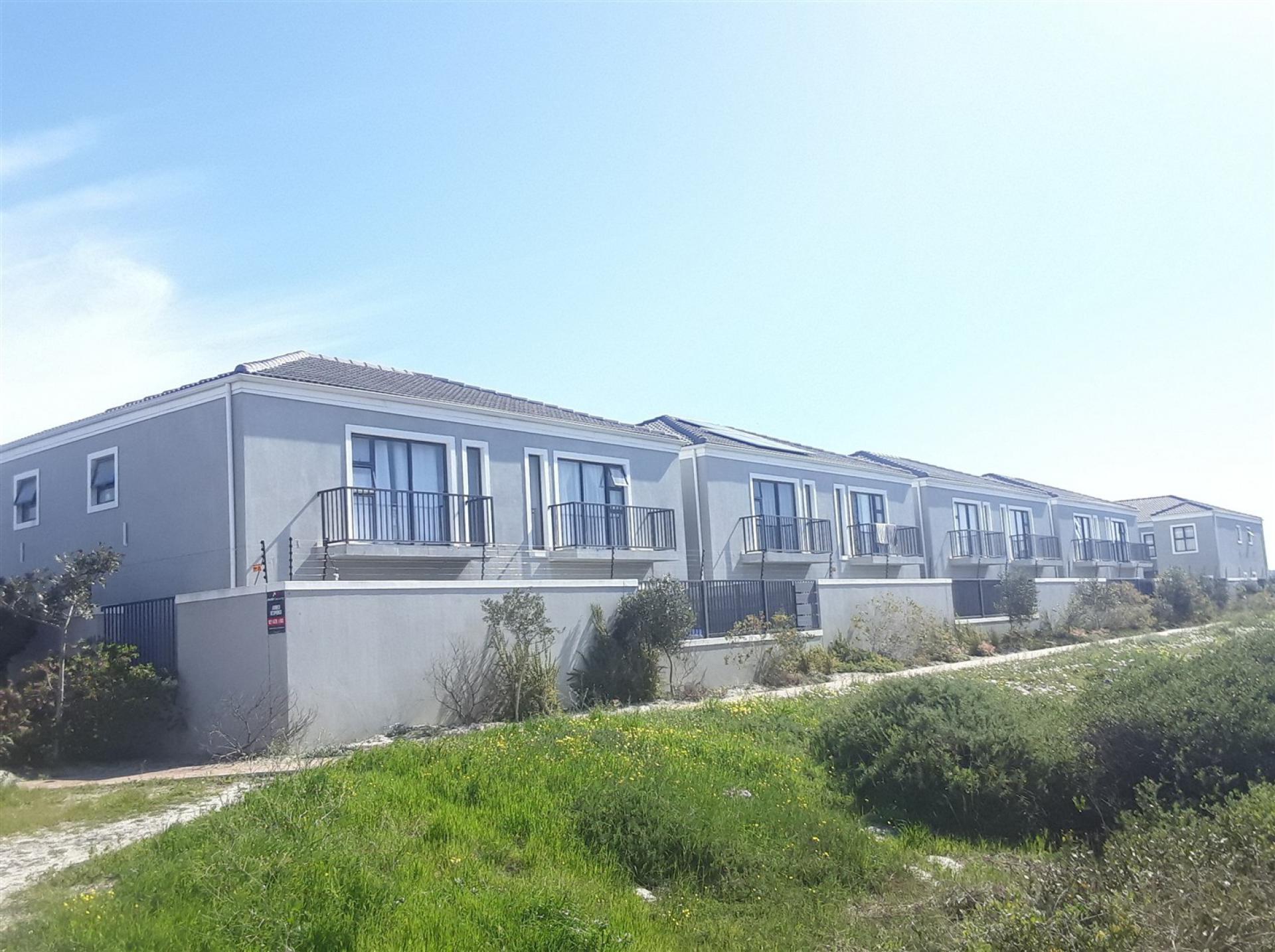 Front View of property in Parklands