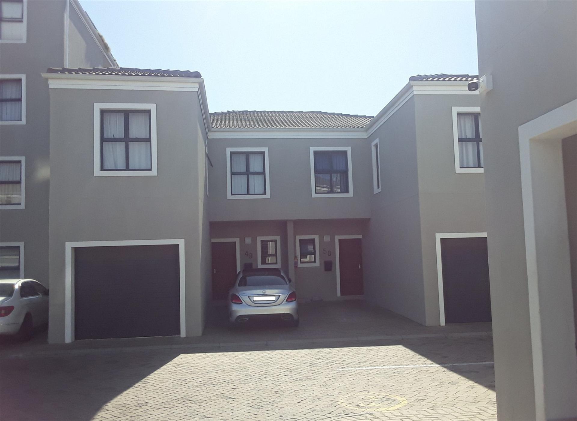 Front View of property in Parklands