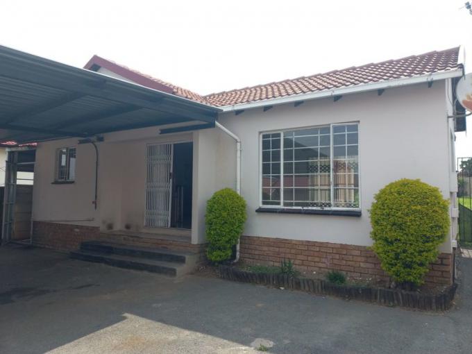3 Bedroom House for Sale For Sale in Olievenhoutbos - MR544275