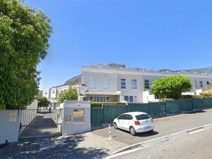 3 Bedroom Simplex for Sale For Sale in Zonnebloem - MR544310