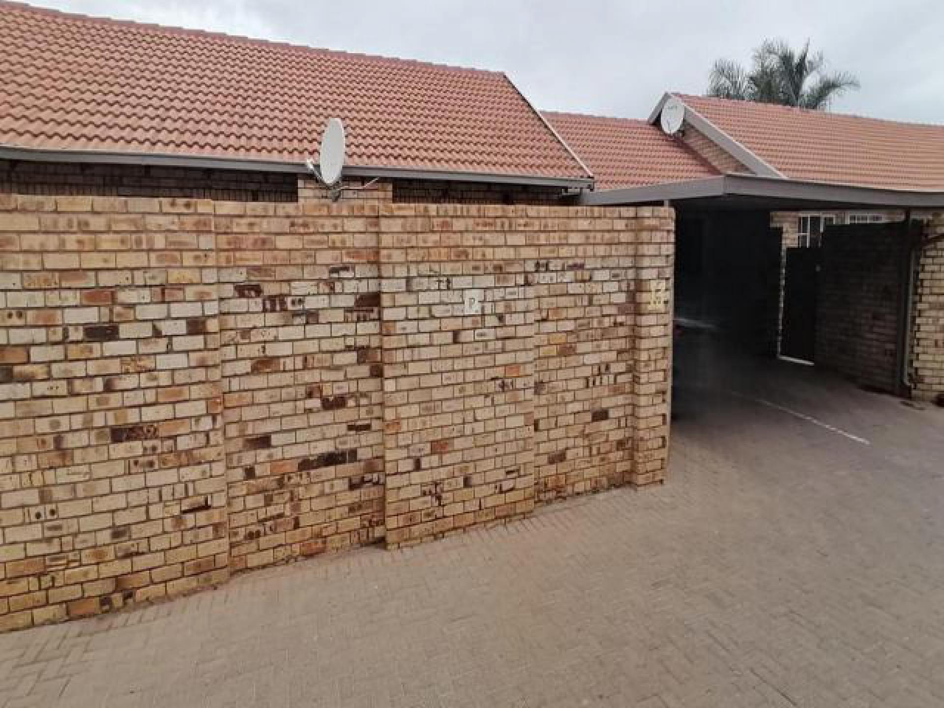 Spaces of property in Brentwood Park