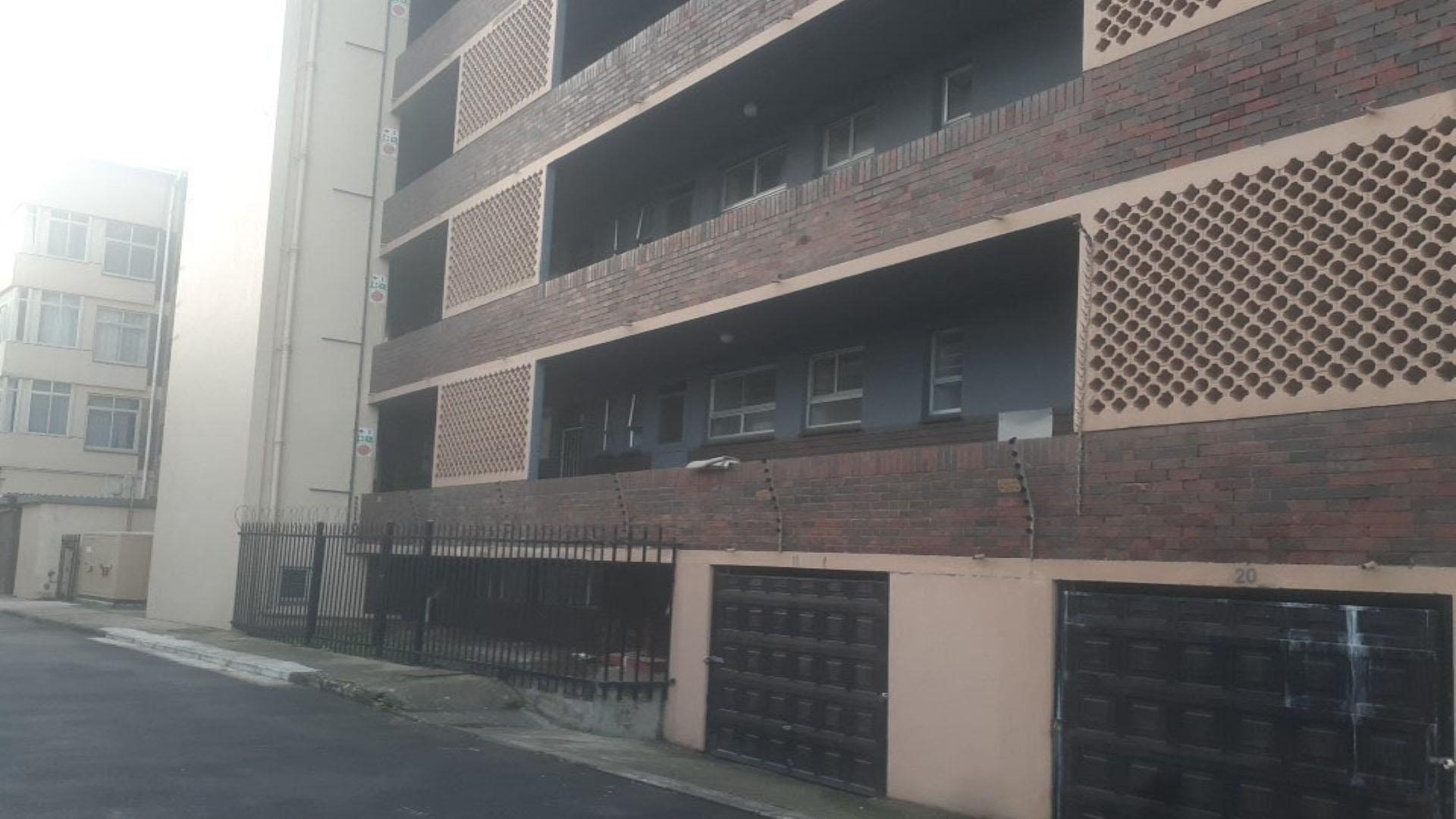 Front View of property in Amanzimtoti 
