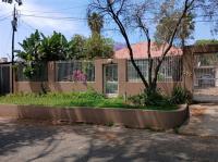 Front View of property in Highlands North