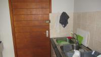 Kitchen - 6 square meters of property in Jansen Park