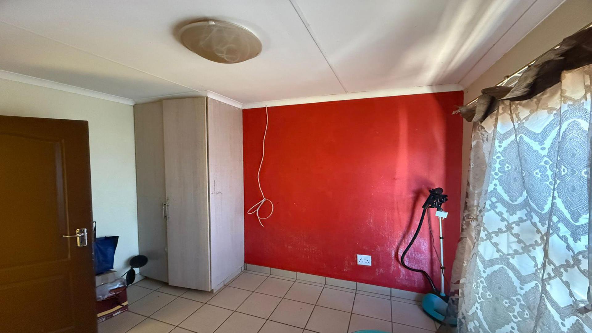 Bed Room 2 of property in Mashishing