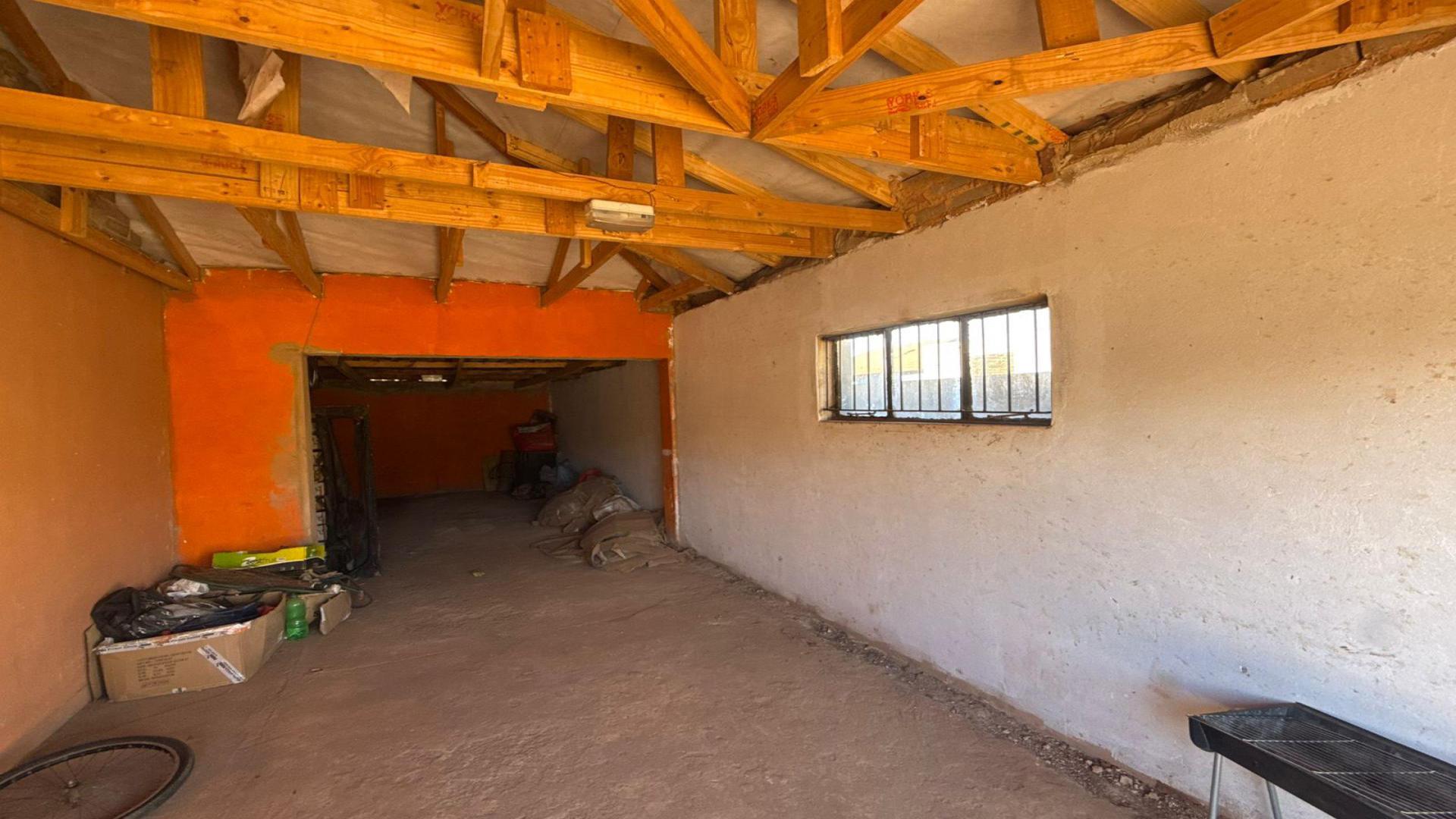 Garage of property in Mashishing