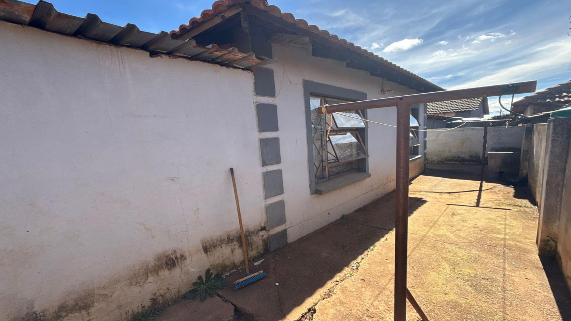 Backyard of property in Mashishing