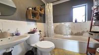 Bathroom 1 - 5 square meters of property in Linden