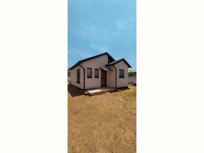 2 Bedroom House for Sale For Sale in Soshanguve East - MR544450