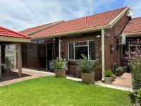 3 Bedroom 1 Bathroom Simplex for Sale for sale in Newcastle