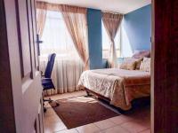 Main Bedroom of property in Sunnyside