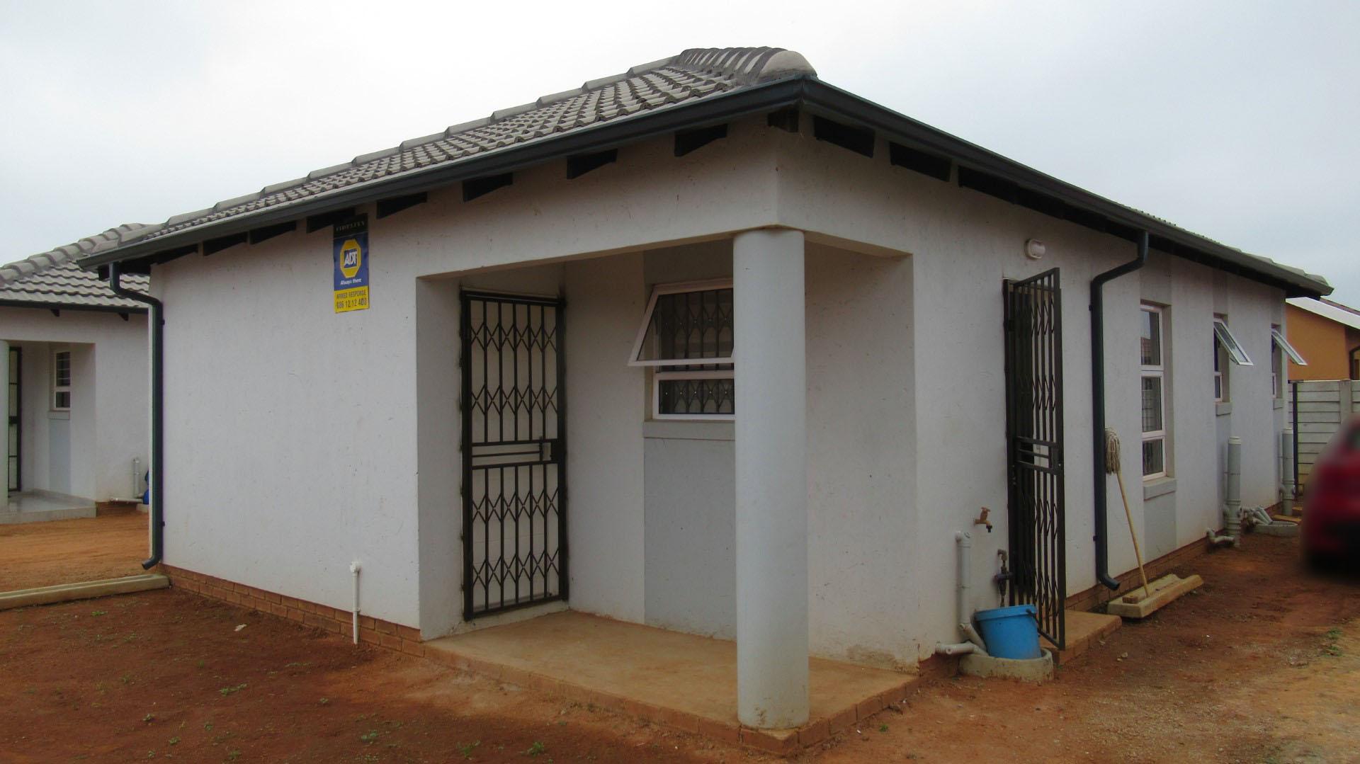 Front View of property in Crystal Park