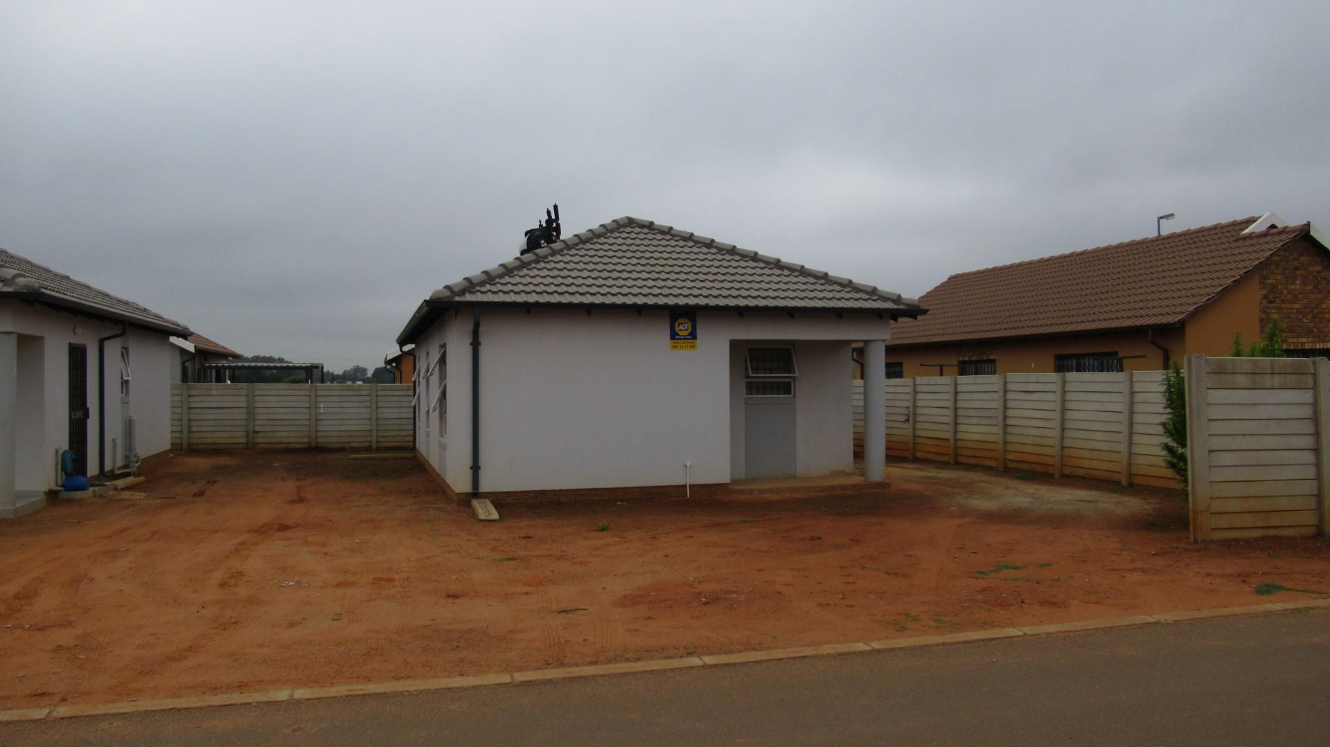 Front View of property in Crystal Park