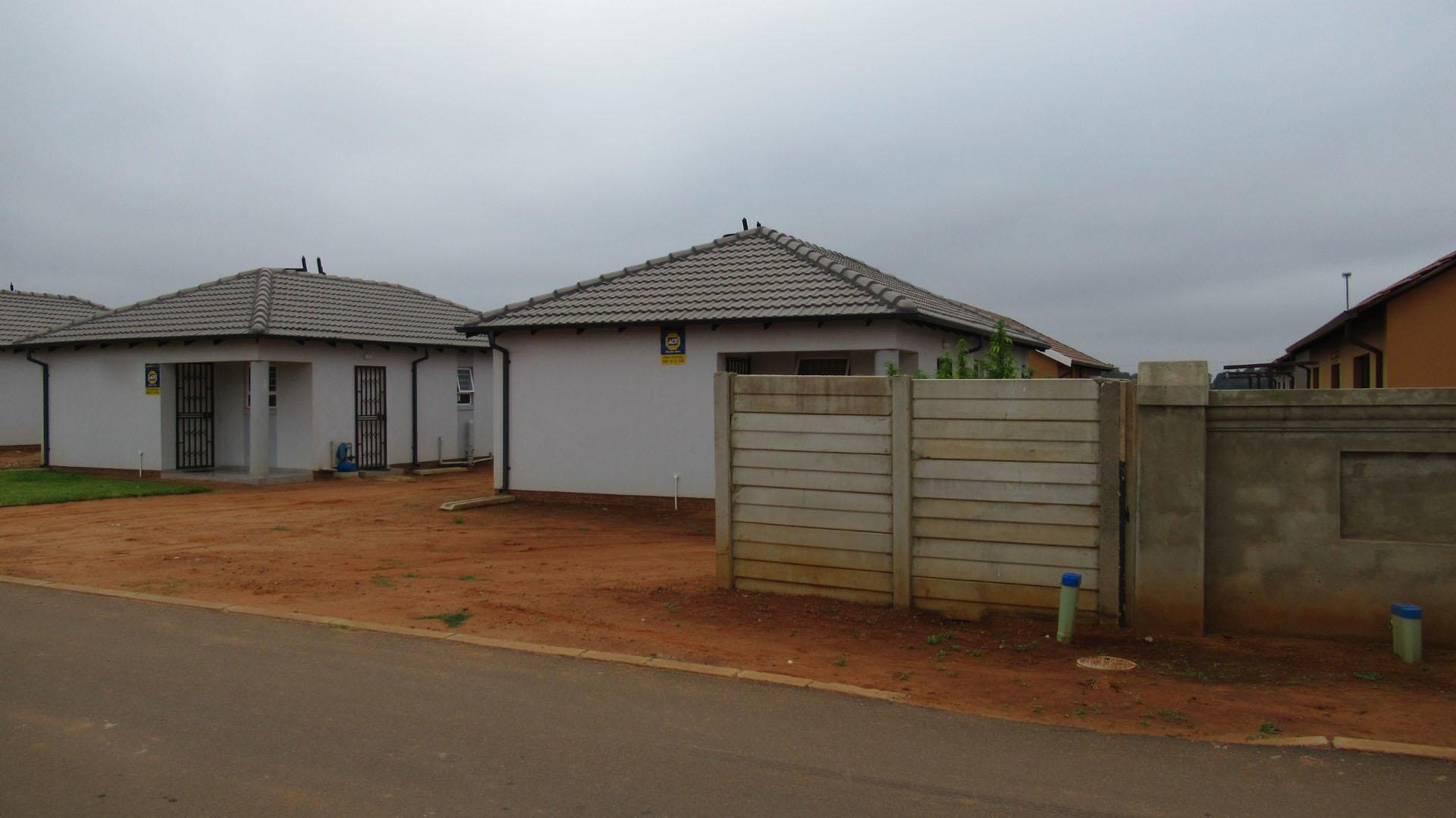 Front View of property in Crystal Park