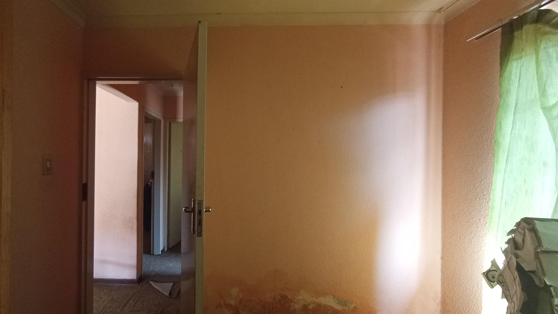 Bed Room 3 - 8 square meters of property in Soshanguve