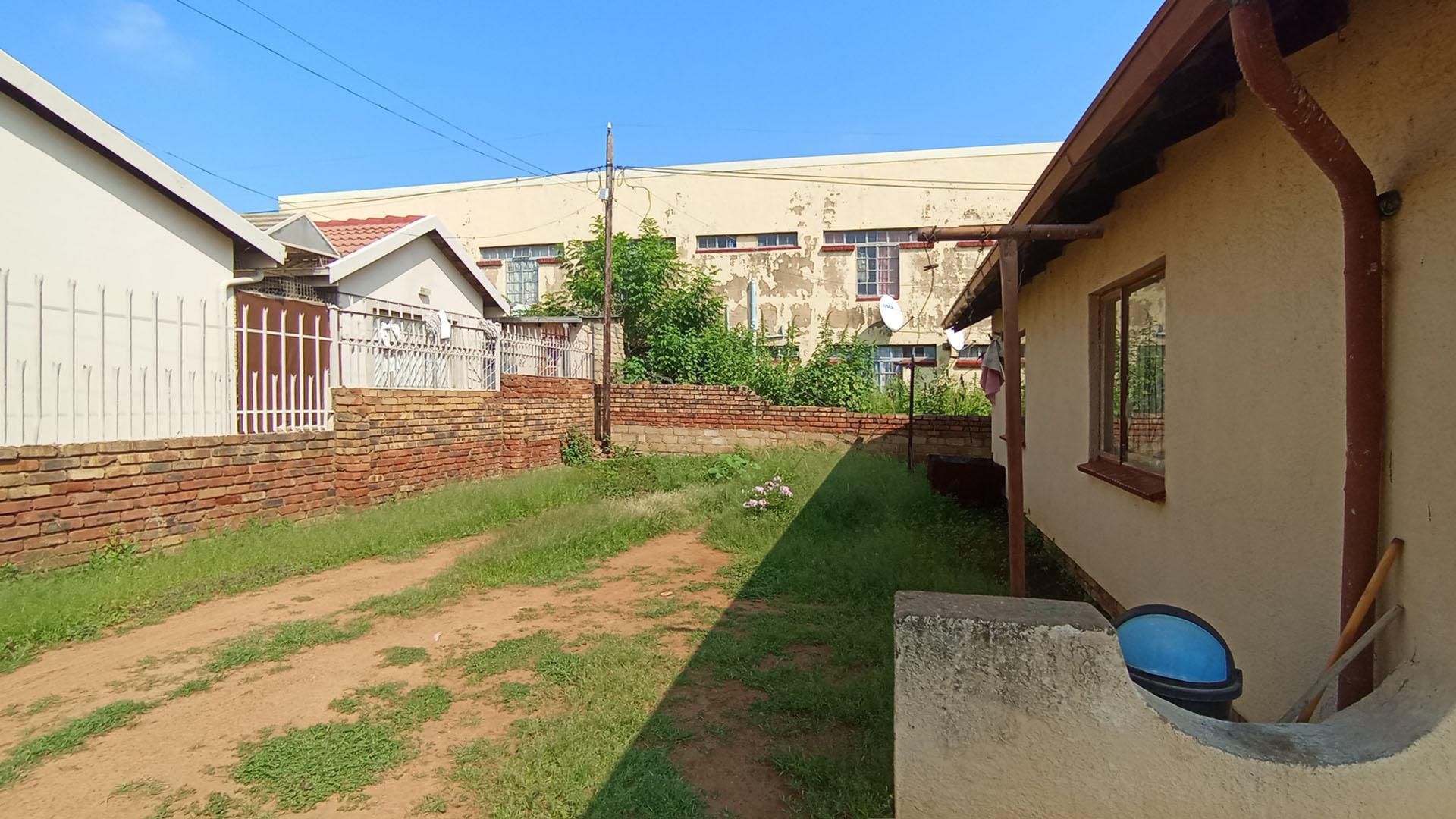Backyard of property in Soshanguve