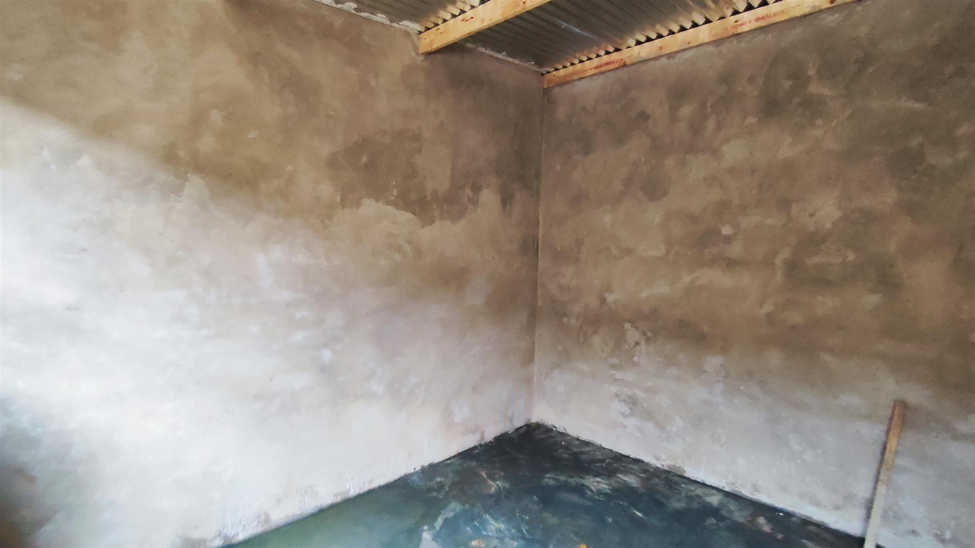Bed Room 1 - 30 square meters of property in Kwenele