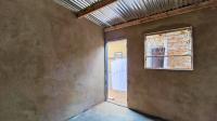 Bed Room 1 - 30 square meters of property in Kwenele
