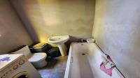 Bathroom 1 - 4 square meters of property in Kwenele
