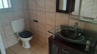 Bathroom 1 - 6 square meters of property in Panorama Park