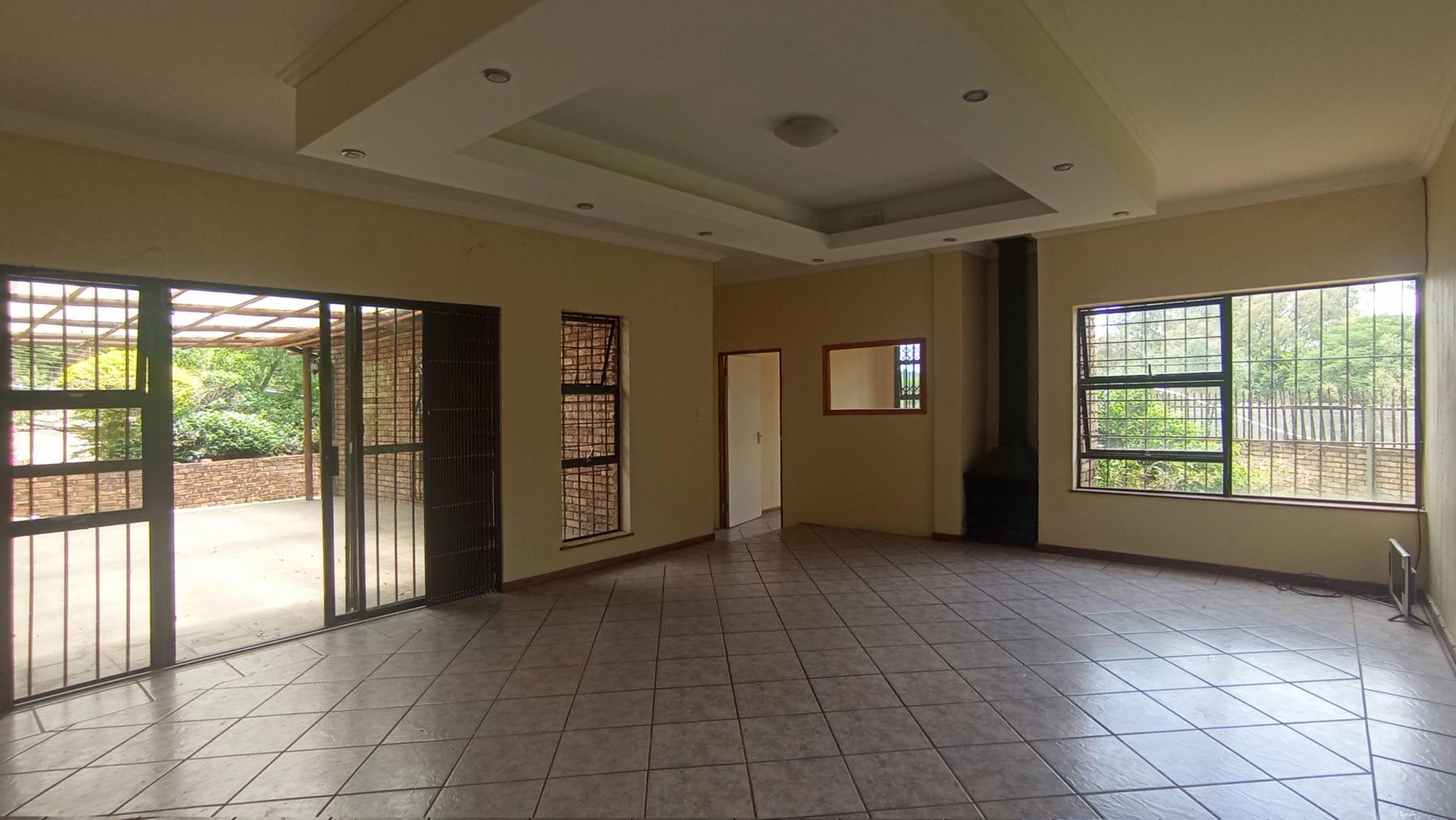 Lounges - 34 square meters of property in Randburg