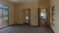 Main Bedroom - 22 square meters of property in Randburg