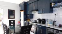 Kitchen - 17 square meters of property in Dorandia