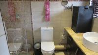 Main Bathroom - 5 square meters of property in Isandovale