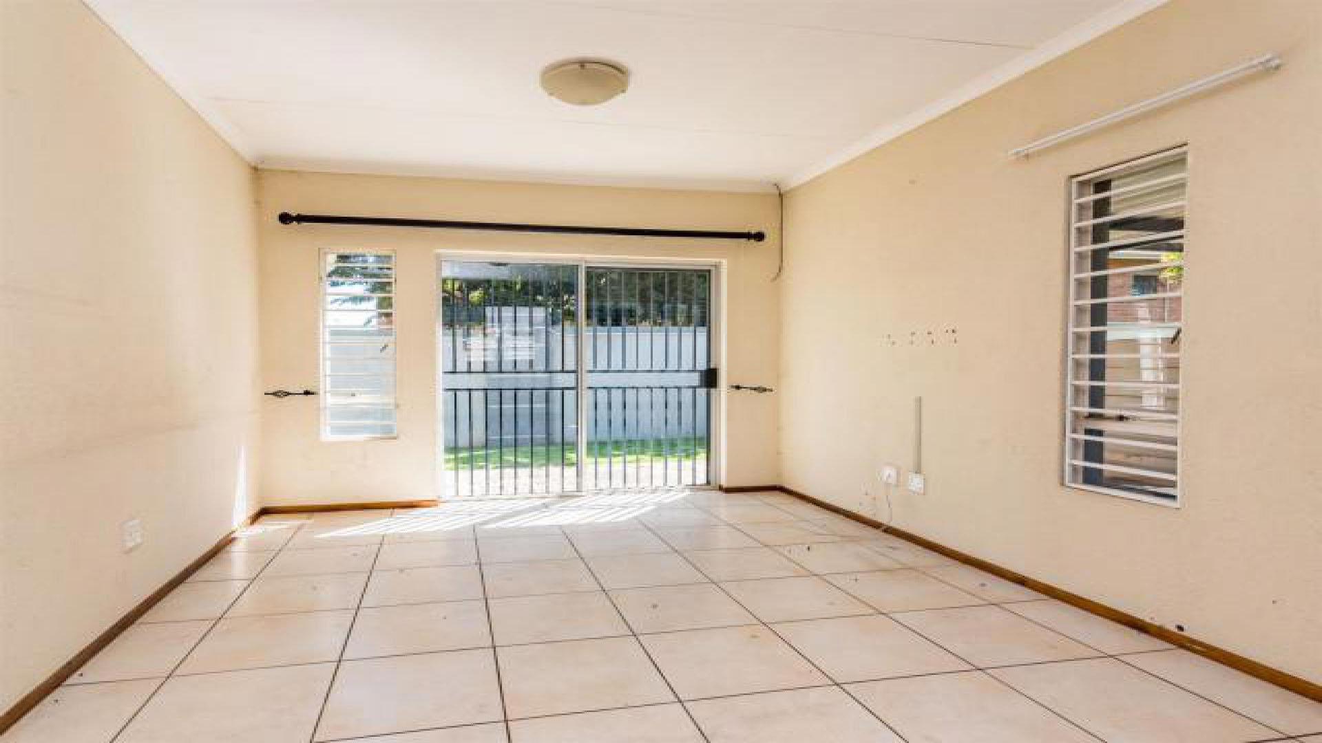 Lounges of property in Amorosa