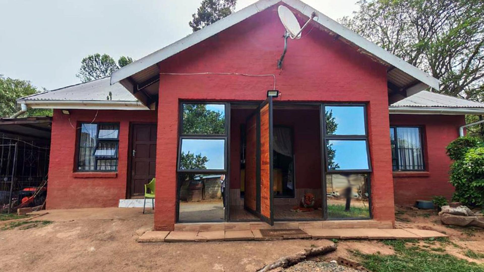 Front View of property in Sweetwaters