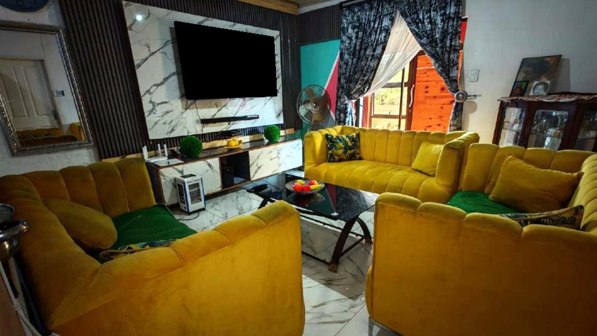 Lounges of property in Sweetwaters
