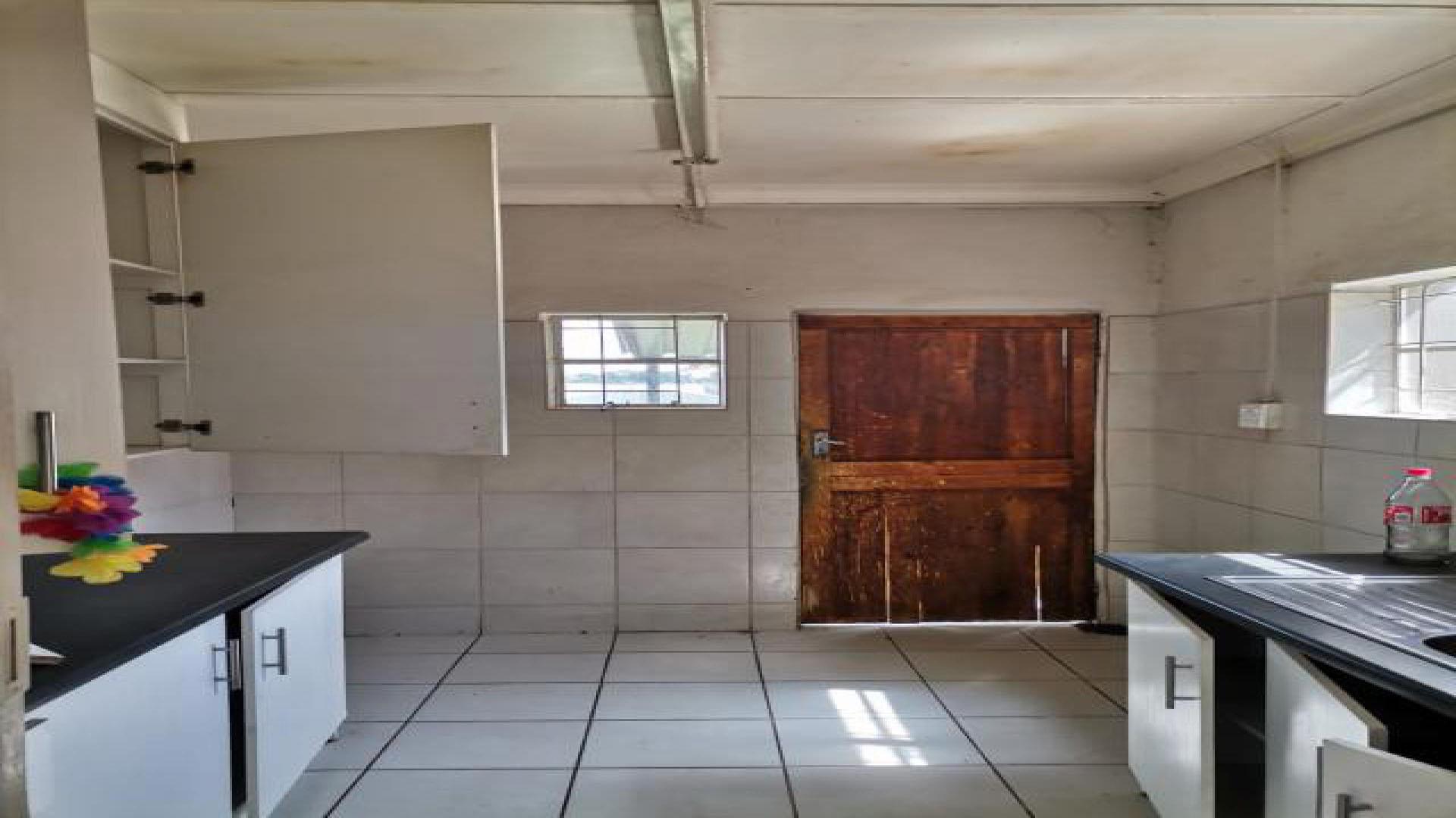 Kitchen of property in Frankfort