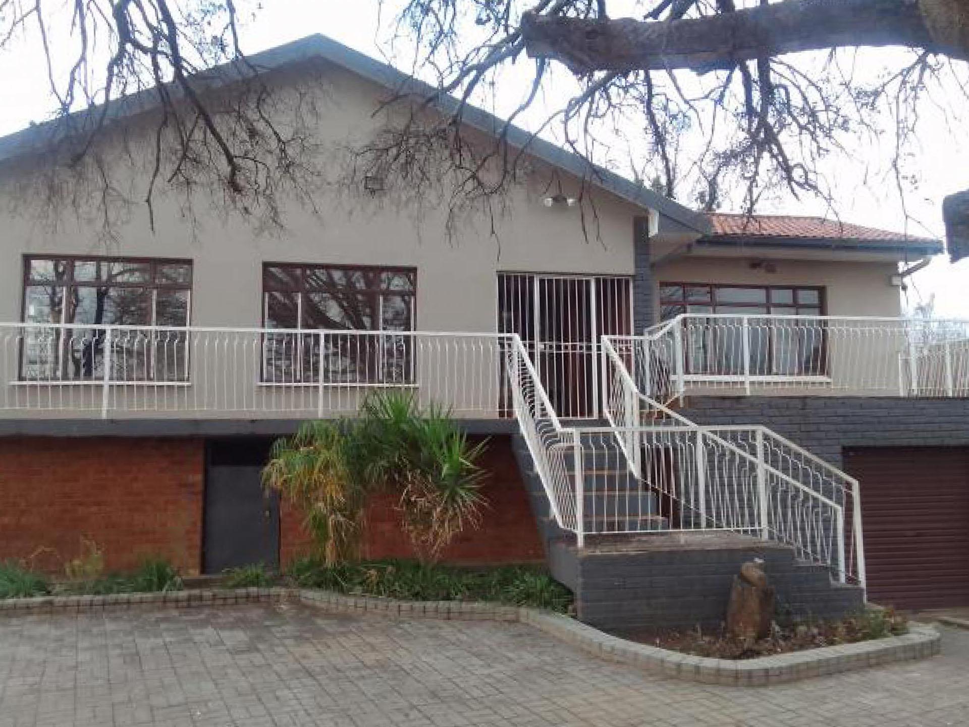 Front View of property in Aliwal North