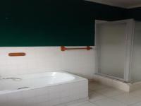 Bathroom 1 of property in Aliwal North