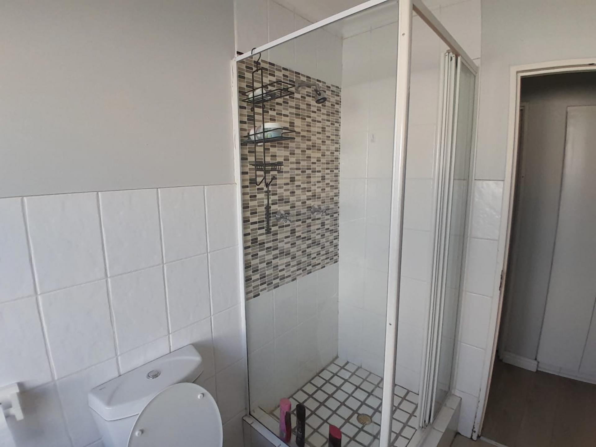 Bathroom 1 of property in Parklands