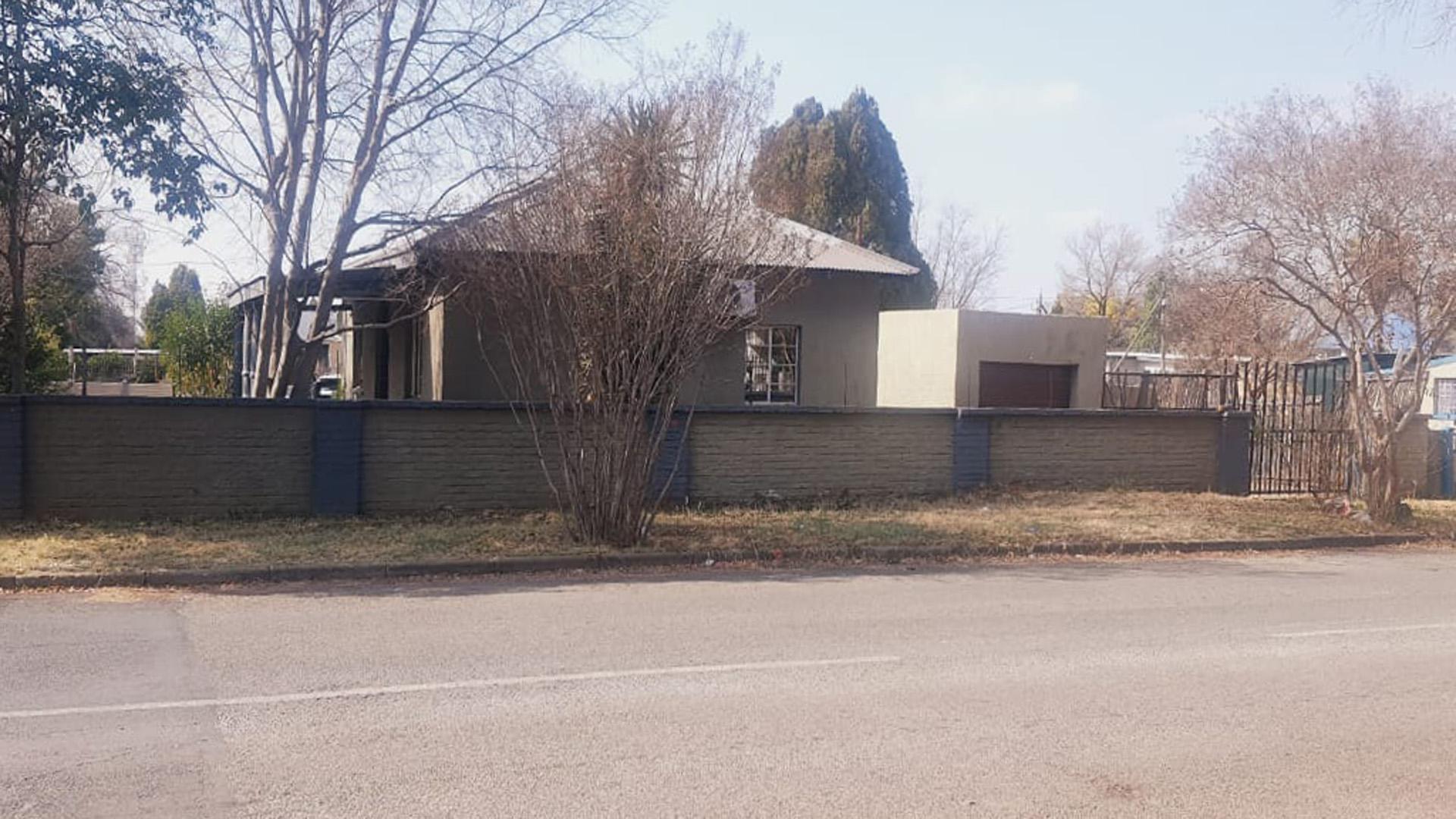 Front View of property in Potchefstroom