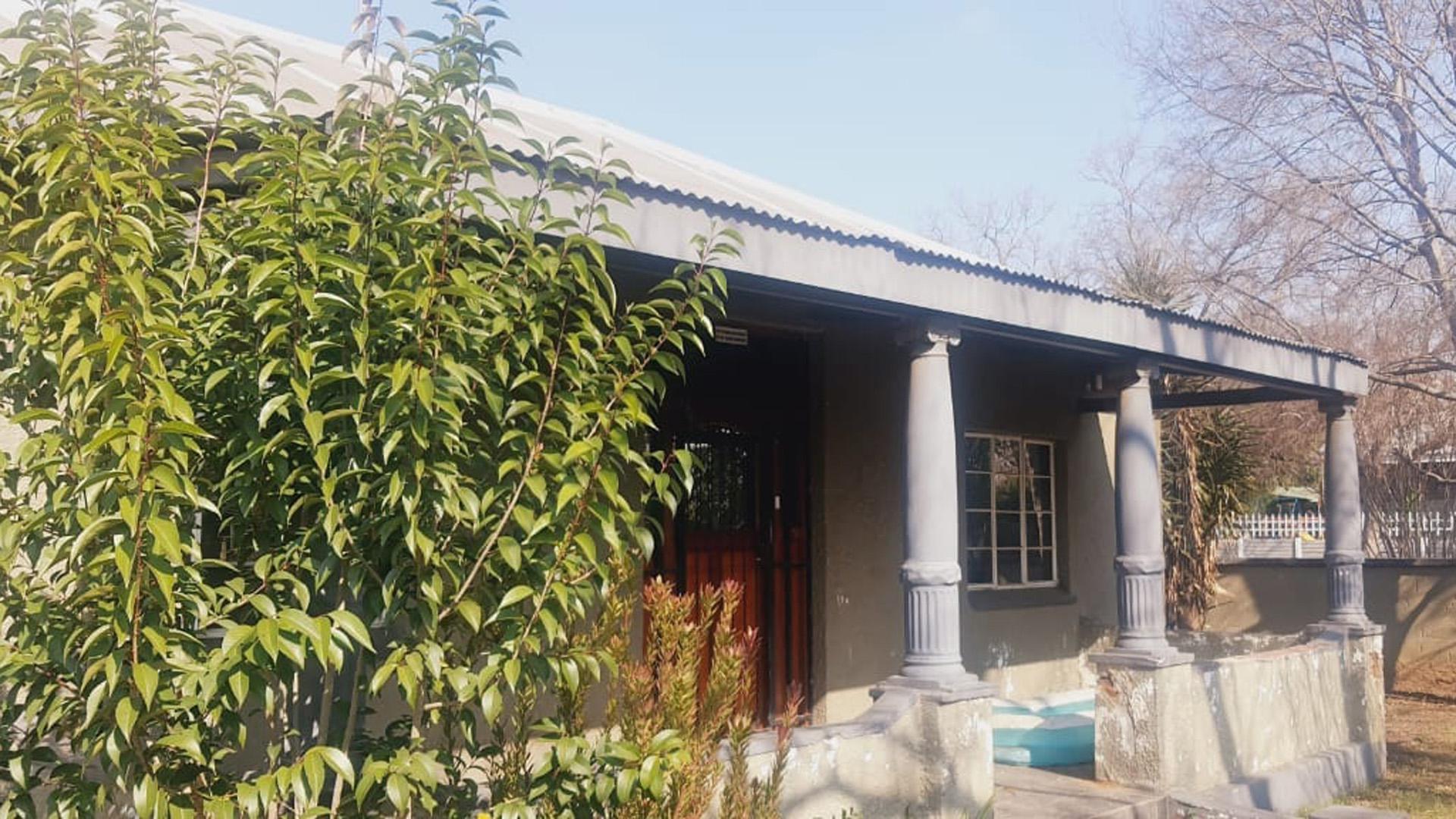 Front View of property in Potchefstroom