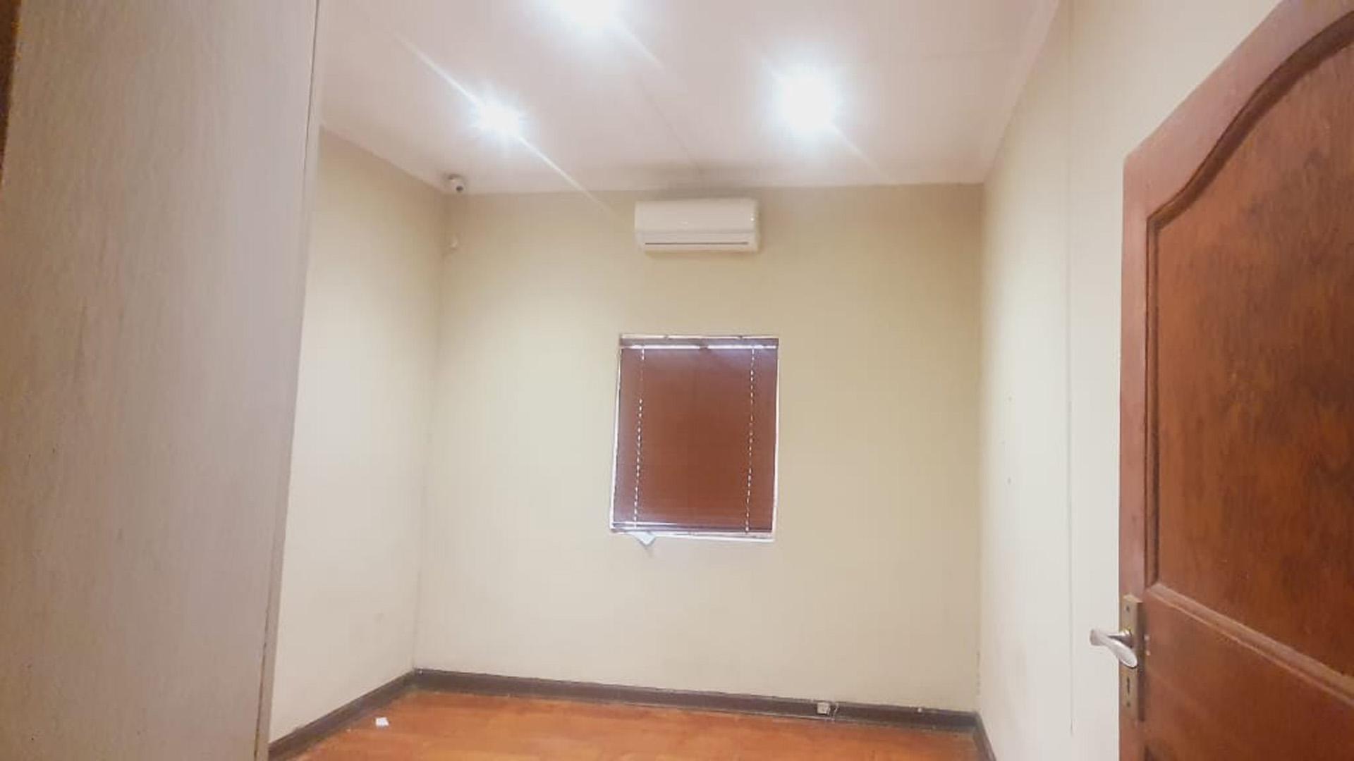 Bed Room 1 of property in Potchefstroom