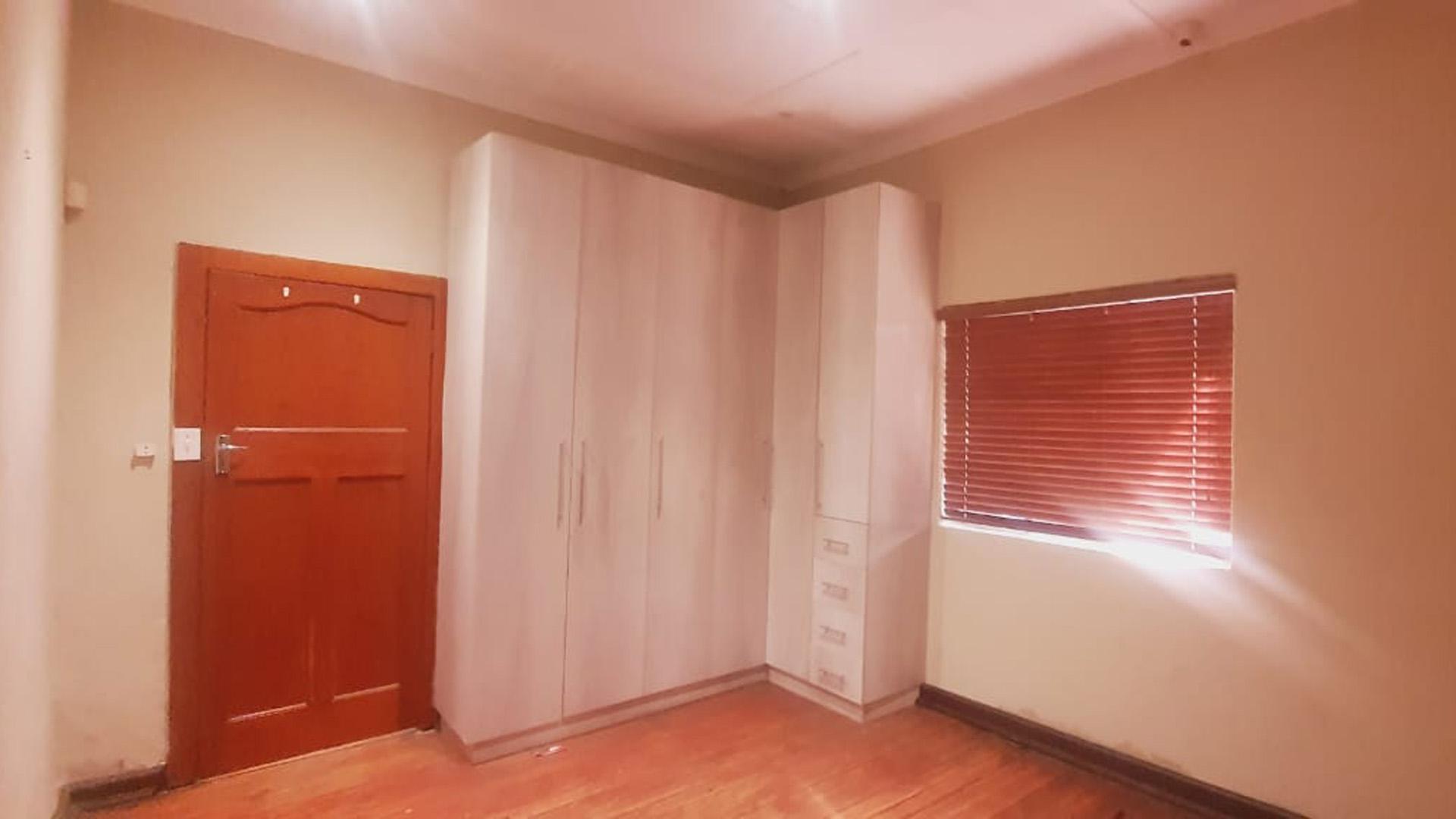 Bed Room 2 of property in Potchefstroom