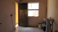 Bathroom 2 - 17 square meters of property in Protea Glen