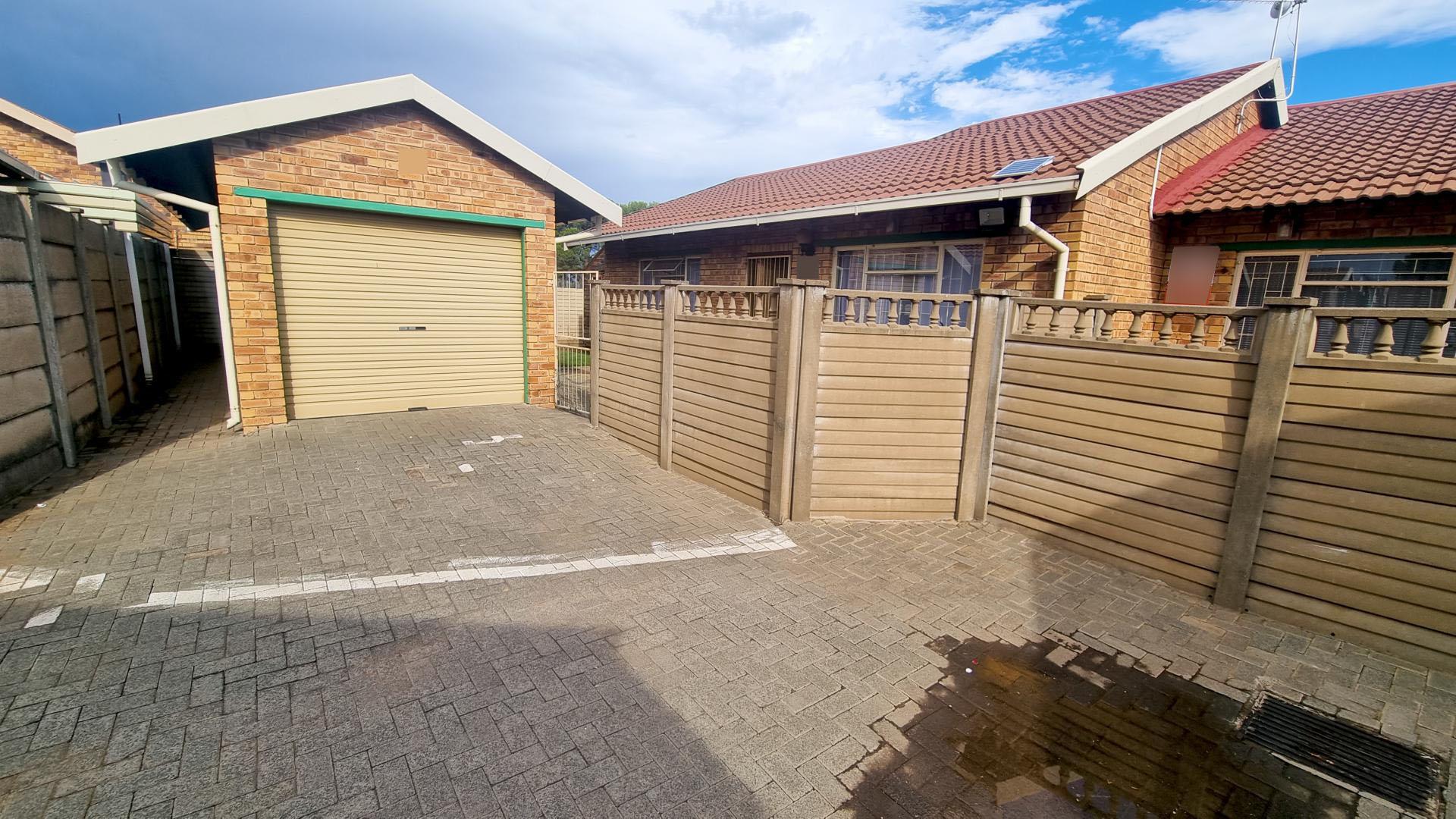 Backyard of property in Uitsig