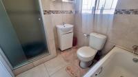 Bathroom 1 of property in Uitsig