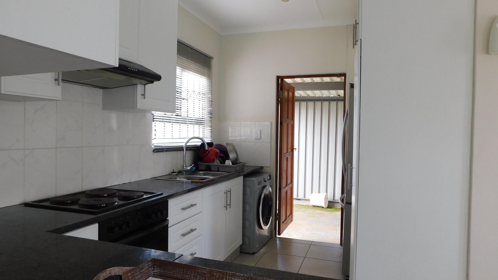 Kitchen - 10 square meters of property in Bishopstowe
