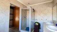 Main Bathroom - 9 square meters of property in Glen Marais