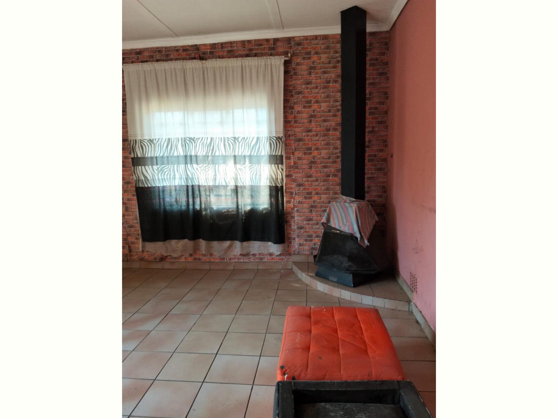  of property in Struisbult