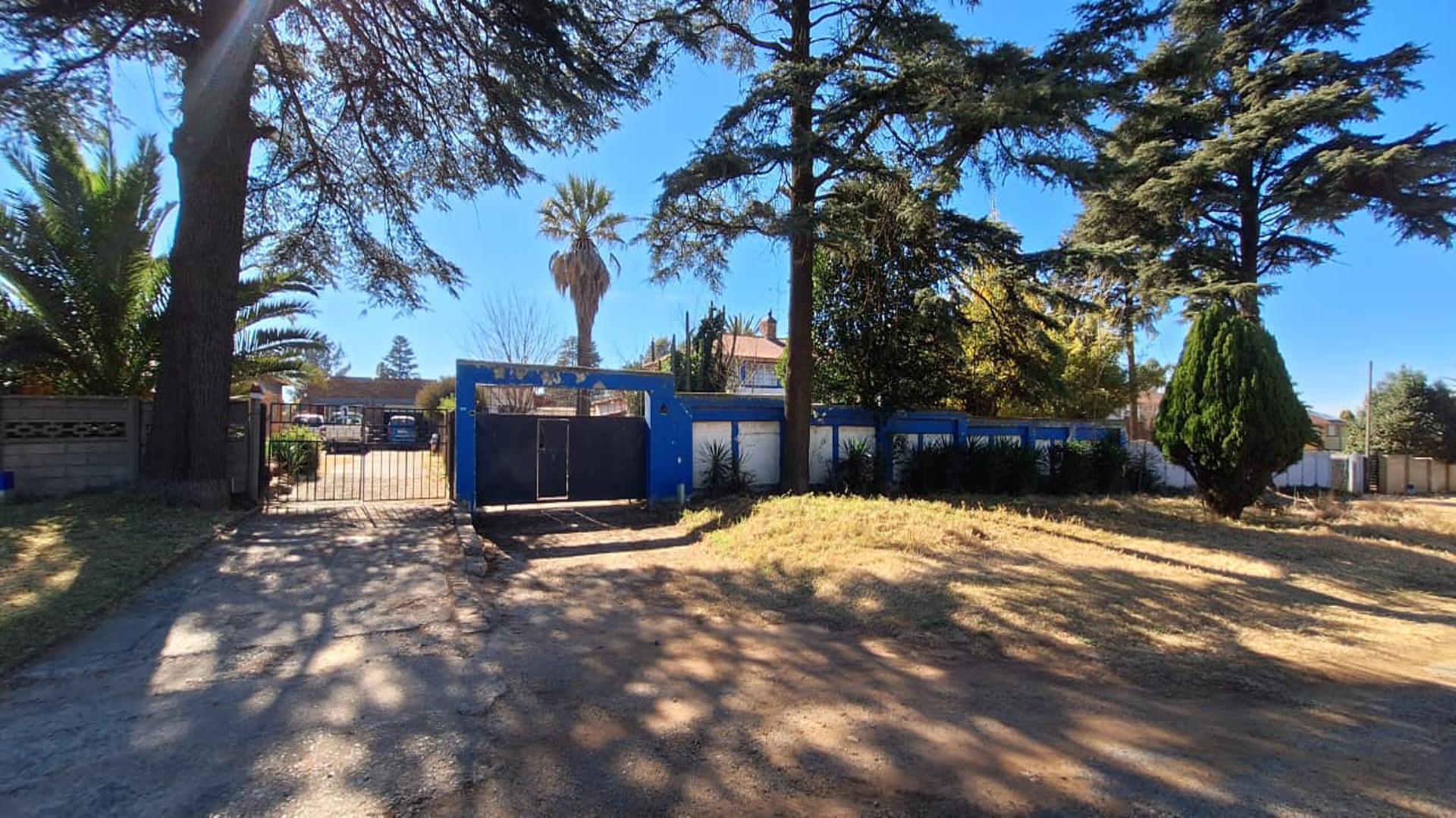 Front View of property in Struisbult