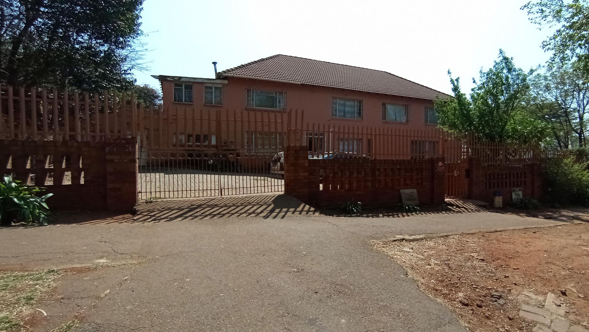 Front View of property in Cyrildene