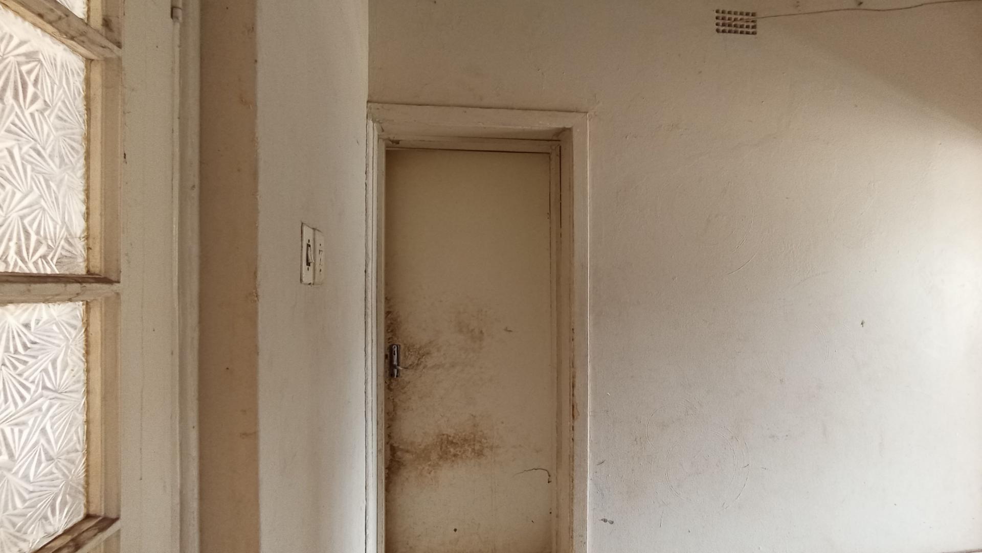 Spaces of property in Cyrildene