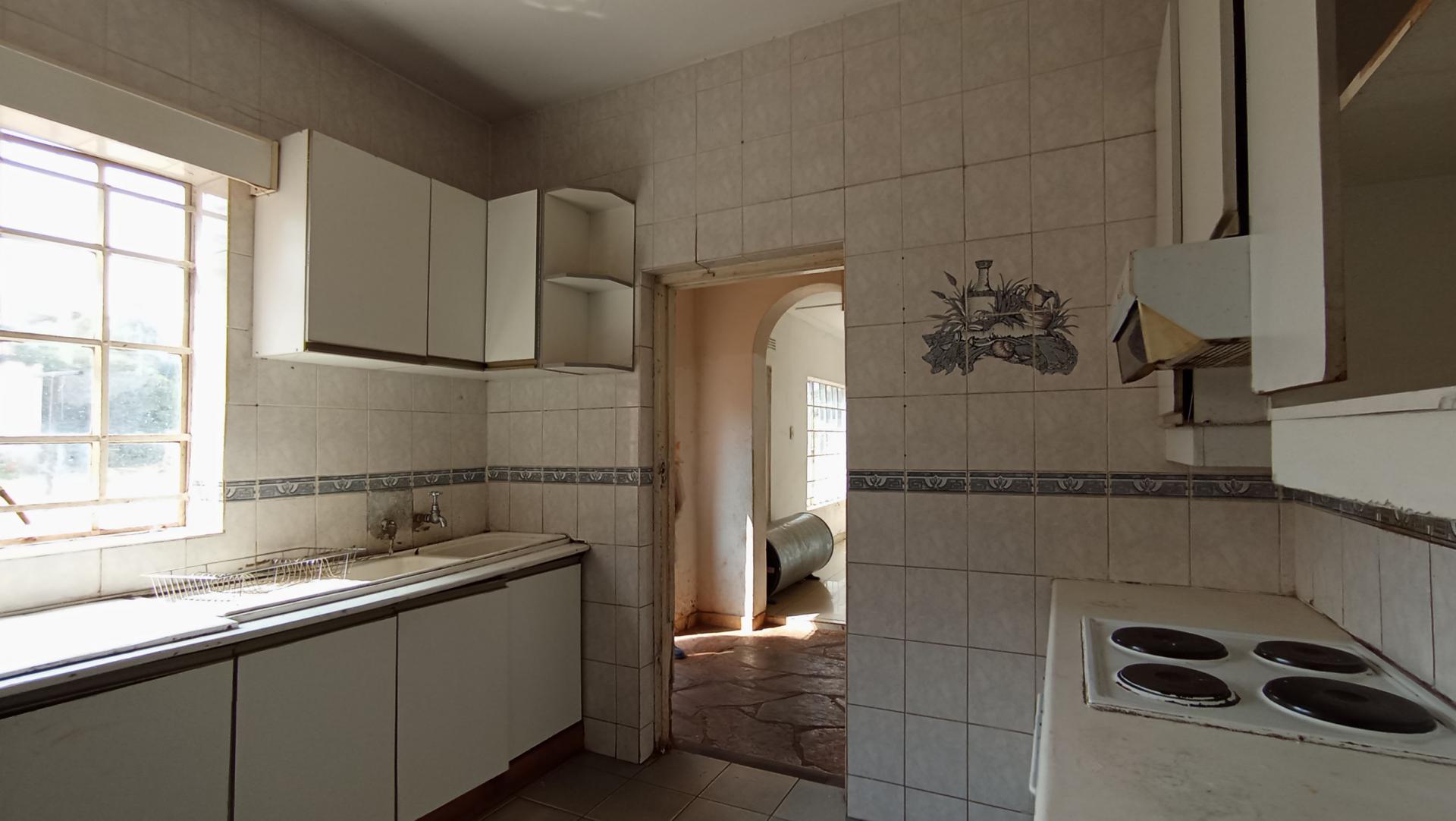 Kitchen of property in Cyrildene